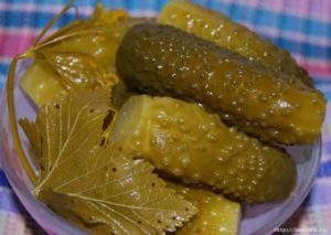 Маринованные огурцы на зиму хрустящие Маринованные огурцы на зиму хрустящие